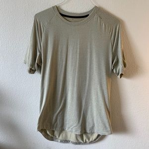 Lululemon Drysense Short Sleeve Large